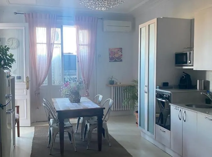 En El Centro De Lägenhet *